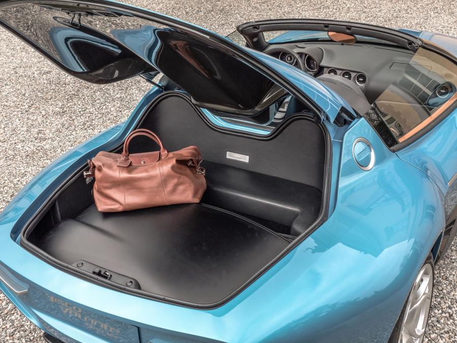 Багажник Alfa Romeo Disco Volante Spyder (1 of 7) 2016 года  (фото 31 из 47)